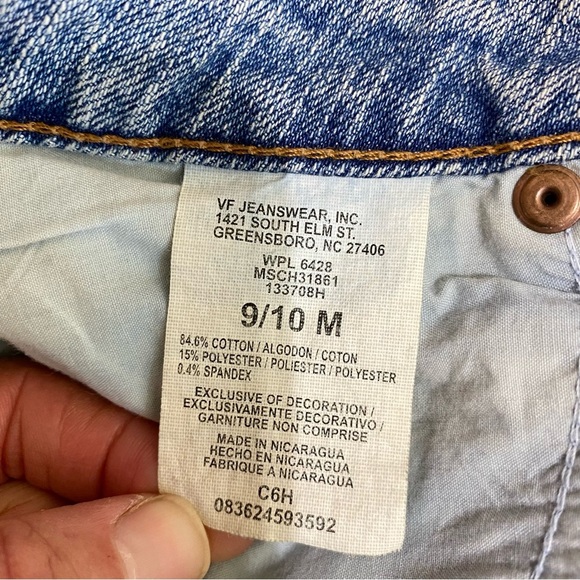 Riders Copper Collection Vintage Faded Wash Cropped Capri Jeans - Picture 5 of 7